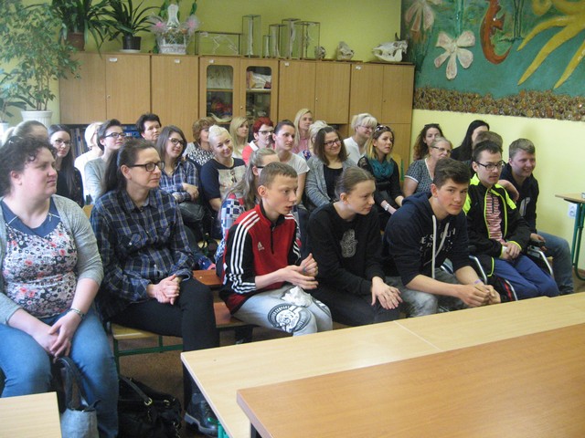 Studenci surdopedagogiki z GWSH na zajęciach w SOSW