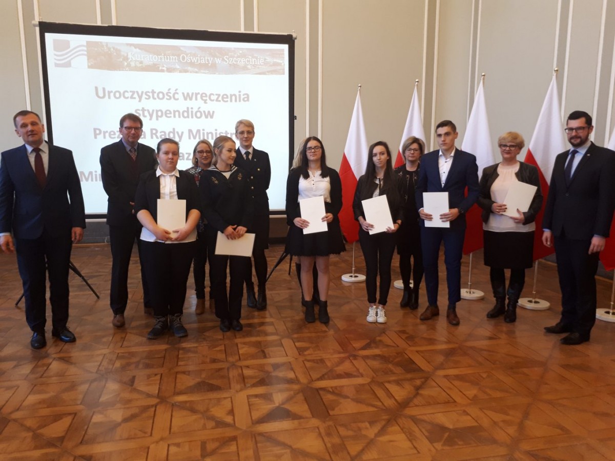 Patrycja Larwińska – kolejną uczennicą wyróżnioną stypendium Prezesa Rady Ministrów Patrycja Larwińska – kolejną uczennicą wyróżnioną stypendium Prezesa Rady Ministrów