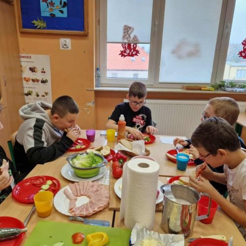 II śniadanie w młodszych klasach